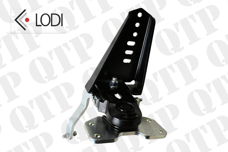 MUDGUARD PIVOT RIGHT