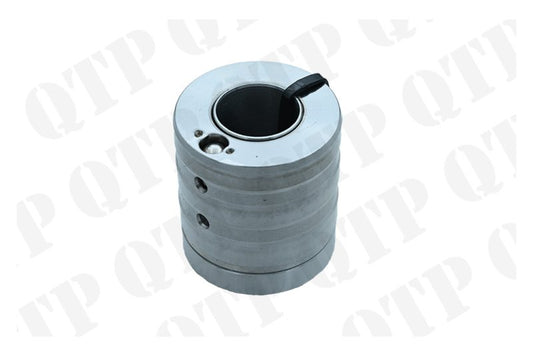 STEERING SLEEVE UPPER JOHN DEERE